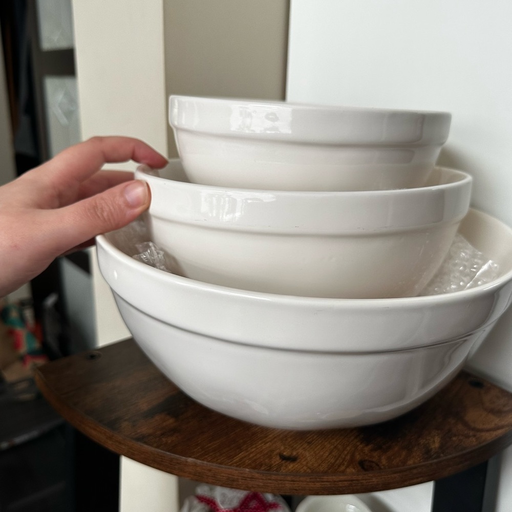 ๐บ๐ธ Rae Dunn RARE Farmline Christmas mixing bowl set - Picture 6 of 6